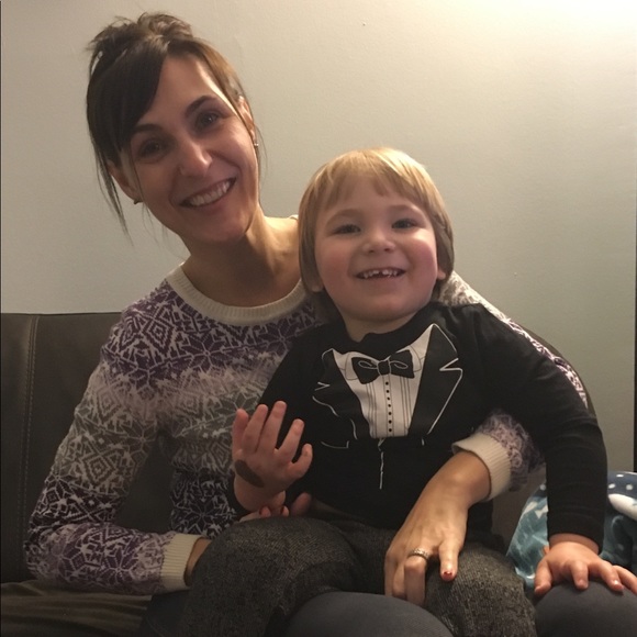 Meet Your Posher! - Picture 4 of 8